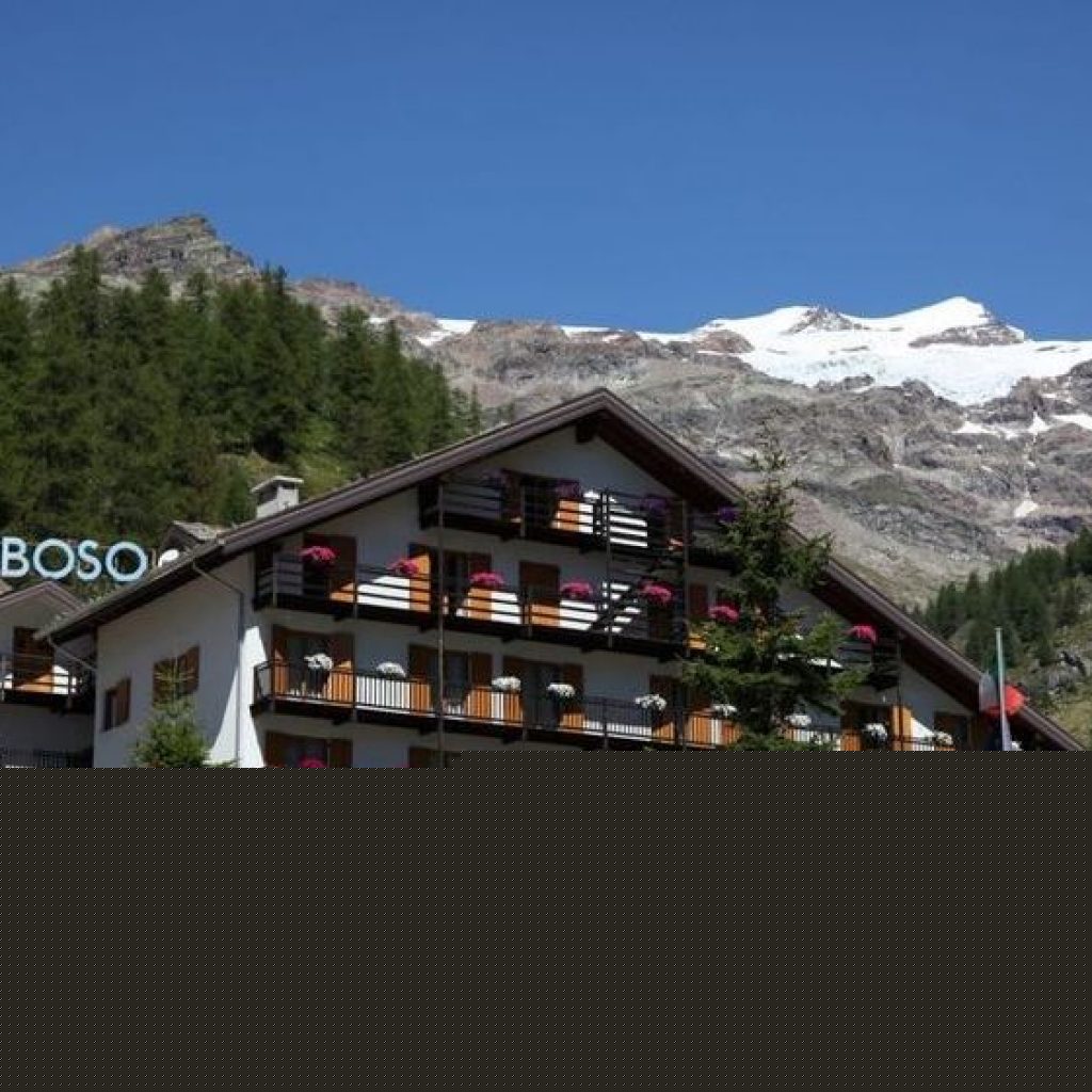 HOTEL CLUB MOMBOSO GRESSONEY LA TRINITE’